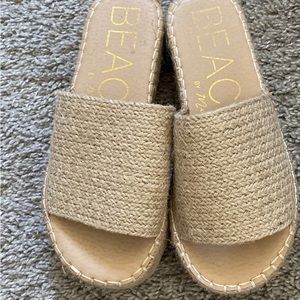 Raffia sandals sz7